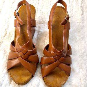 AEROSOLES Tan Strap Wedge Sandals